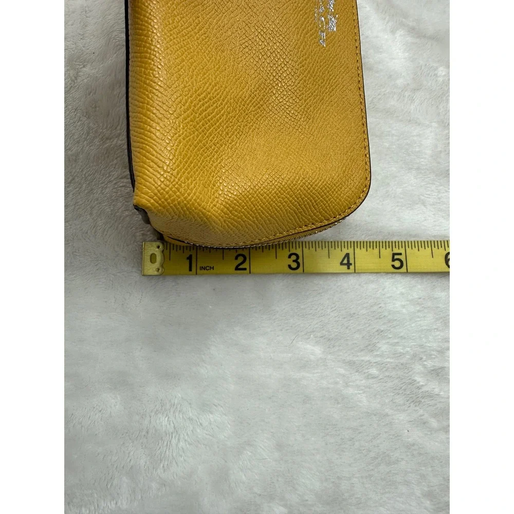 Coach crossgrain leather